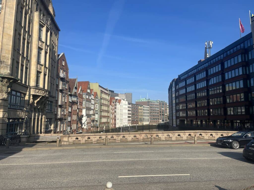 A canal in Hamburg (Germany) with buildings on the side that look like Amsterdam.